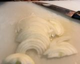 Foto del paso 1 de la receta Cebolla caramelizada con naranja a fuego lento (sin azúcar)