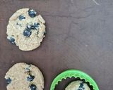 Foto del paso 2 de la receta: Galletas de avena y arándanos frescos 🫐
