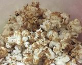 Foto langkah ke 2 dari resep Popcorn Caramel.