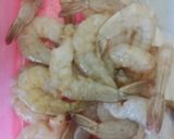 Foto langkah ke 2 dari resep Tumis pare udang.