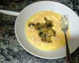 Foto del paso 2 de la receta: Tortilla francesa con quesito, champiñones y jamón de pavo