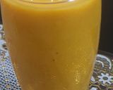 A picture of step 3 of Mancargin smoothie.