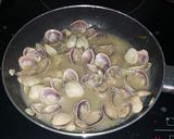 Foto del paso 3 de la receta: Almejas al ajillo