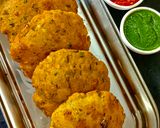 आलू की मसालेदार झटपट कचौड़ी नए स्टाइल में (Spicy and quick potato kachoris in a new style) रेसिपी चरण 9 फोटो