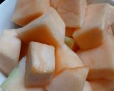 Hình bước làm 2 của món Sữa chua mix trái cây
