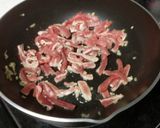 A picture of step 4 of Chinese Easy Green Pepper Pork.