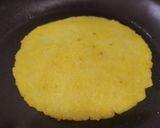 Foto del paso 2 de la receta: Arepa🥯rellena🥩de salteado de carne🧀y verduras🍱🥑🧆