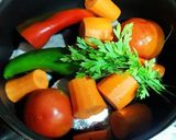 Foto del paso 3 de la receta: Crema de besugos con zanahorias y puré de patatas