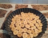 Foto del paso 5 de la receta: Tarta de bananas y dulce de leche con merengue sin harina