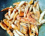Hình bước làm 2 của món Càng ghẹ rang me