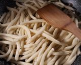 Foto del paso 6 de la receta: Maccheroni al ferreto al toque de ajo y guindilla