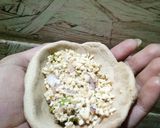 A picture of step 3 of Aachari Paneer Paratha.