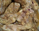 A picture of step 2 of Bohri chicken.