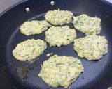 Cukkini tócsni, vagy fasírt recept fázis 9 fotója