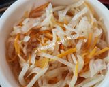 A picture of step 2 of Bún Mắm with Crispy Pork Belly.