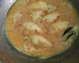 Foto langkah ke 4 dari resep Gulai Cumi Isi Telur.