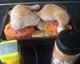 Foto del paso 9 de la receta: Pollo al horno con patatas, tomate, cebolletas y ajo