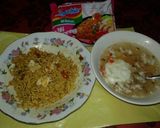 Foto langkah ke 5 dari resep Mie Instan Goreng telur kuah.