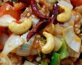 รูปขั้นตอนการทำที่ 3 ของ "ไก่ผัดเม็ดมะม่วง" 🐔🥜🌶🧅Stir Fried Chicken with Cashew Nuts