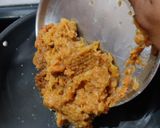 A picture of step 3 of Sapodilla walnut halwa.