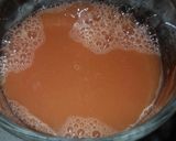 A picture of step 3 of Watermelon carrot juice.