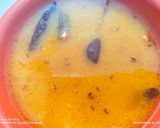 A picture of step 4 of Lahsuni moong daal.