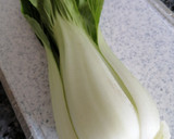 Foto del paso 1 de la receta: Potaje de garbanzos y bacalao al curry con pak Choi