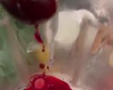 Une image de l'étape 3 de Jus betteraves fraises.
