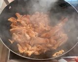 Foto del paso 2 de la receta: Curry rojo de pollo y verduras
