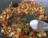 Foto langkah ke 2 dari resep Arem-Arem isi wortel kentang daging cincang.