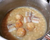Foto del paso 4 de la receta: Fessolets con panceta ibérica y minialbóndigas de pollo