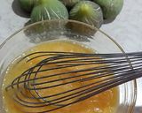 Foto del paso 1 de la receta Flan de huevo con higos frescos (en microondas)