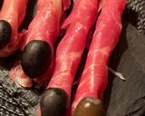 Foto del paso 2 de la receta Dedos de bruja (Espárragos con jamón serrano) - Recetas Halloween