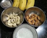 बनाना मिल्क शेक (banana milkshake recipe in marathi) रेसिपी स्टेप 1 फोटो