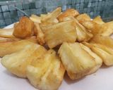 Gambar langkah 3 resipi Ubi goreng.