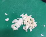 Foto del paso 1 de la receta: Garbanzos con salchichas frescas