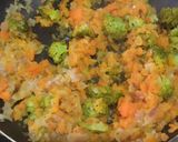 Foto del paso 2 de la receta: Arroz de coliflor con arvejas verdes🍚🍱🫛