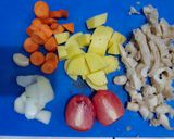 Foto langkah ke 1 dari resep Easy Creamy Vegetable Soup.