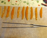 Foto del paso 3 de la receta: Bastoncitos de cáscara de naranja confitados (abrillantadaos)