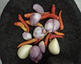 Foto langkah ke 2 dari resep Enoki tumis pedas.