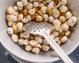 મસાલા મખાના (Masala Makhana Recipe In Gujarati) રેસીપી સ્ટેપ1ફોટો