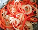 Foto del paso 1 de la receta: Seitán en salsa de cebolla y pimientos
