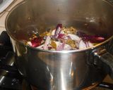 A picture of step 5 of Beans Broccoli poricha koottu with mung.