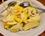 Édesköményes, almás saláta recept fázis 4 fotója