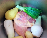 Foto del paso 3 de la receta: Cocido de gallina en crema de verduras en cocción lenta