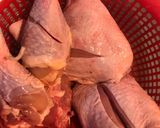 Hình bước làm 1 của món Thịt đùi gà kho đậu hũ, củ cải