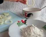 Foto langkah ke 3 dari resep Simple onion ring.