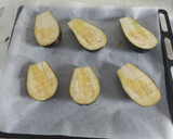 Foto del paso 1 de la receta: Berenjenas rellenas de carne, y patatas fritass