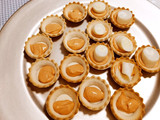 Tarteletas con palmitos, jamón y salsa golf