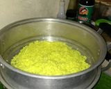 Foto langkah ke 3 dari resep Nasi kuning pulen.